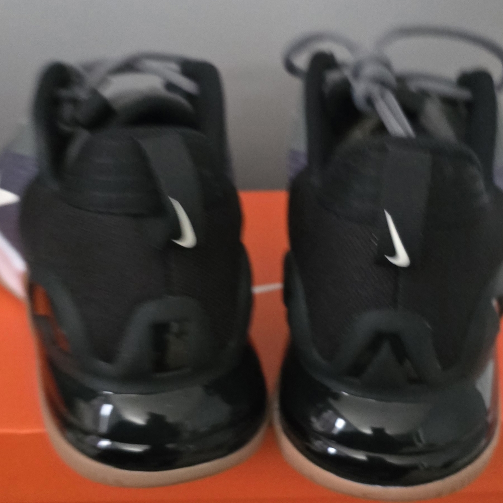 Nike Air Max Alpha in Grey and Black - Picture 11 of 12